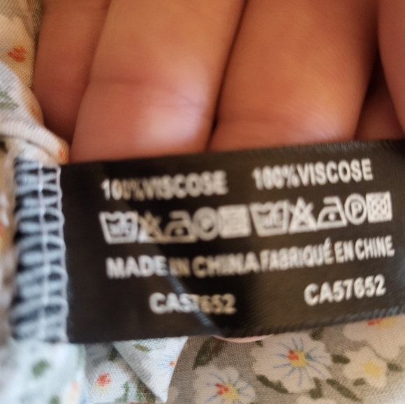 Floral Off-Shoulder Top - Picture 4 of 4